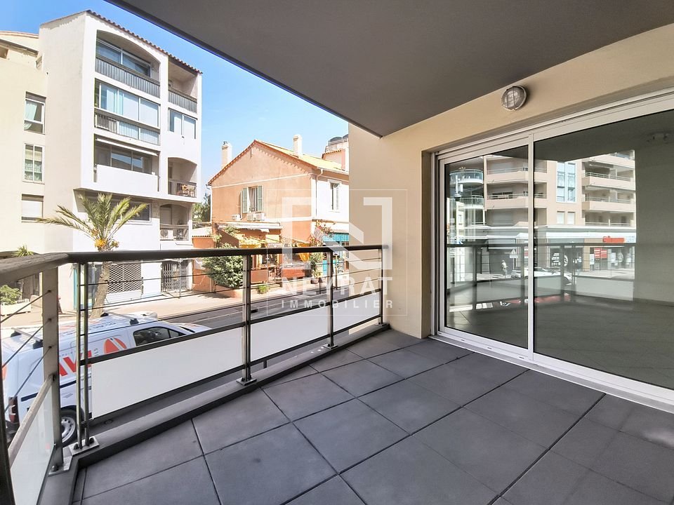 APPARTEMENT T3 A VENDRE - ST RAPHAEL - 77.07 m2 - 319 000 &euro;