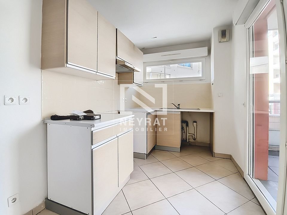 APPARTEMENT T3 A VENDRE - ST RAPHAEL - 77.07 m2 - 319 000 &euro;