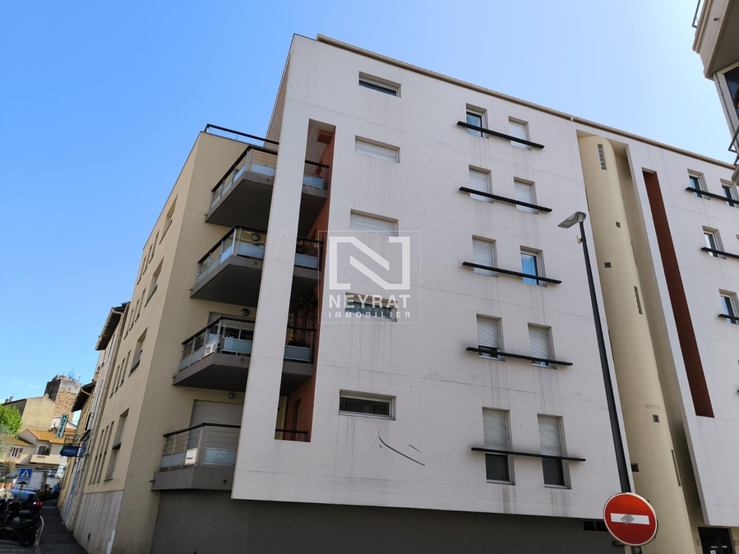 APPARTEMENT T3 A VENDRE - ST RAPHAEL - 77.07 m2 - 319 000 &euro;