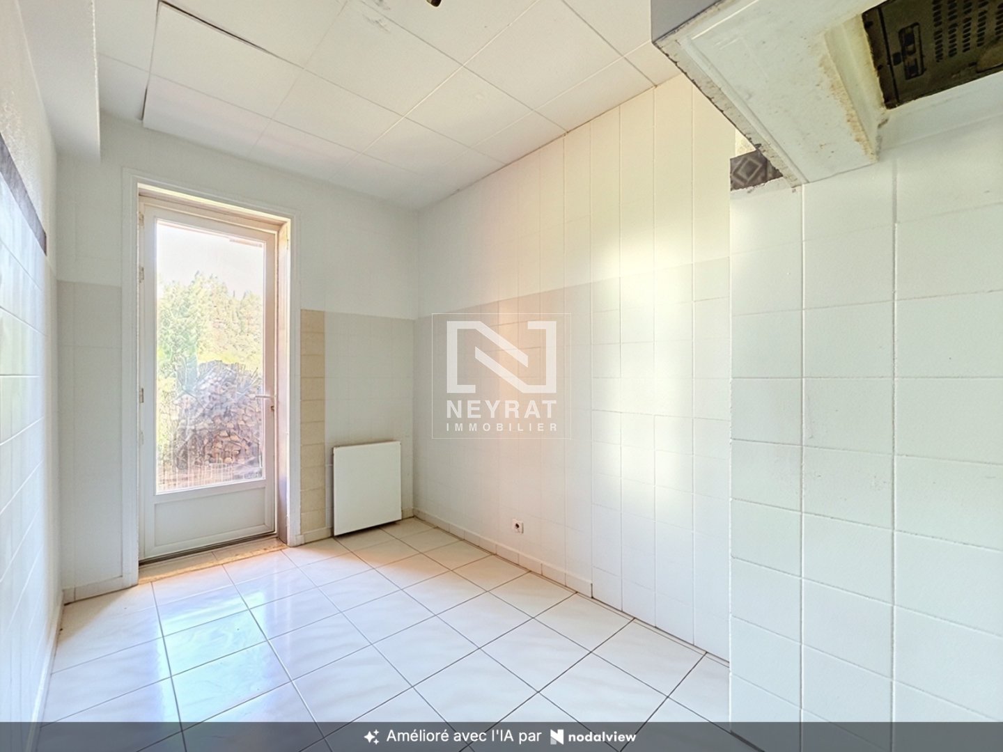SAINT-RAPHAËL – APPARTEMENT 3 PIECES A VENDRE - ST RAPHAEL - 56.94 m2 - 183 000 &euro;