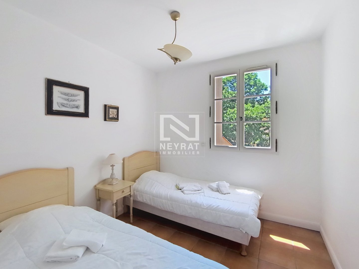 FAYENCE -  MAISONNETTE T4 MEUBLÉE EN DUPLEX AVEC JARDIN