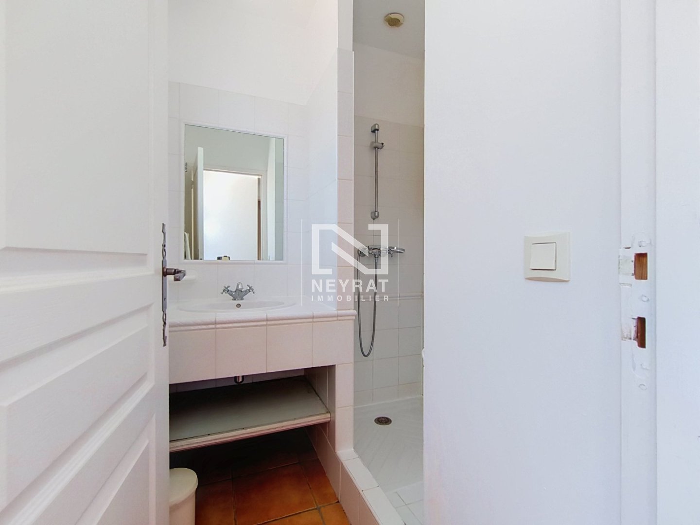 FAYENCE -  MAISONNETTE T4 MEUBLÉE EN DUPLEX AVEC JARDIN