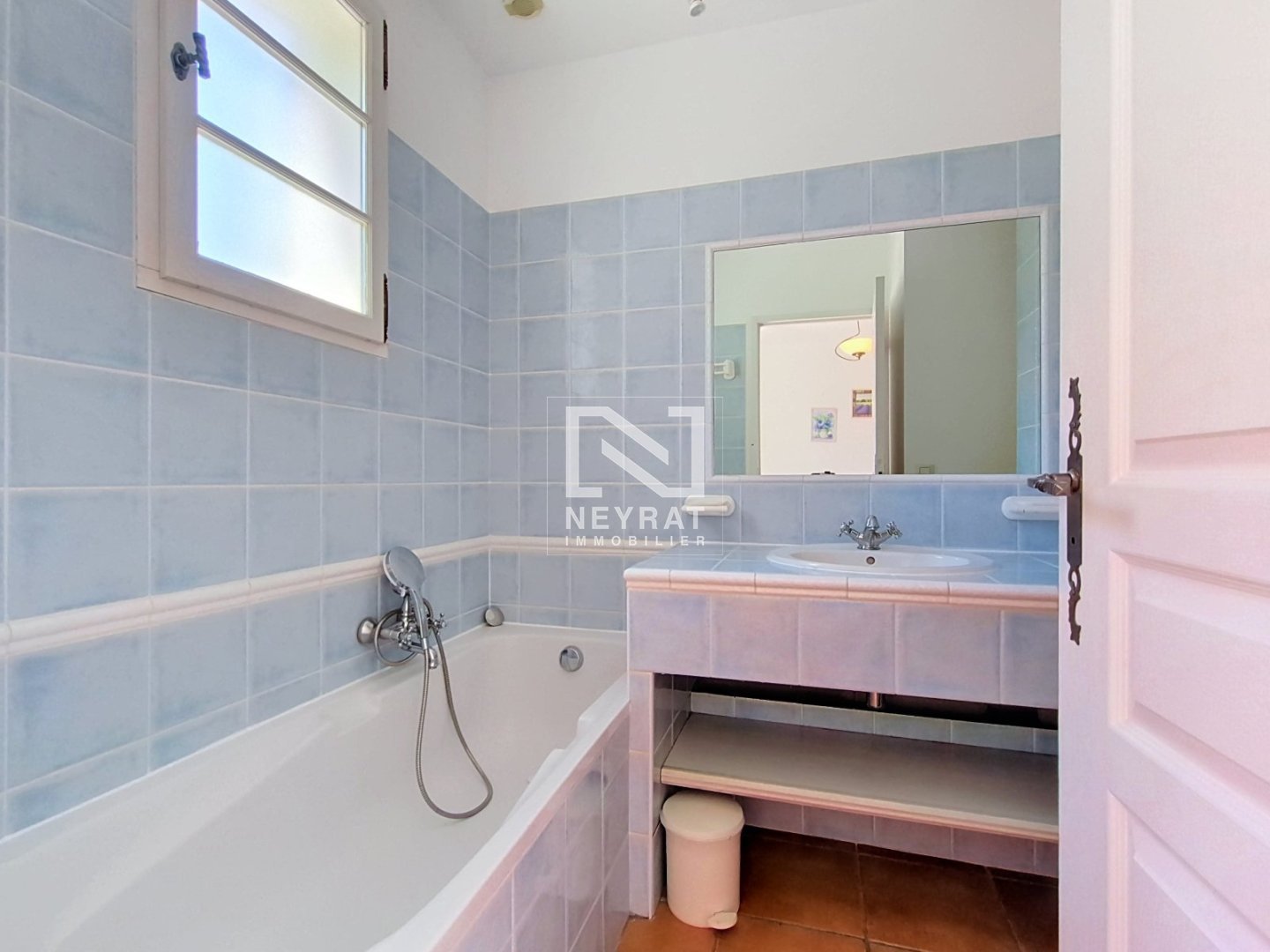 FAYENCE -  MAISONNETTE T4 MEUBLÉE EN DUPLEX AVEC JARDIN