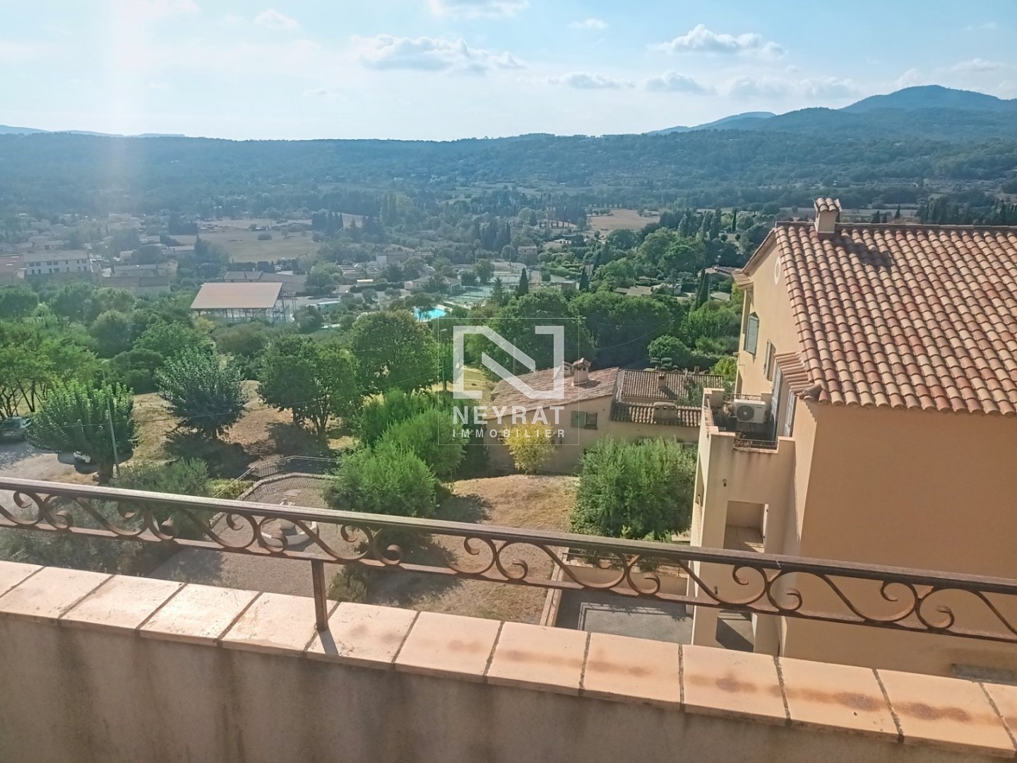 FAYENCE MAGNIFIQUE 4 PIECES TOIT TERRASSE VUE PANORAMIQUE