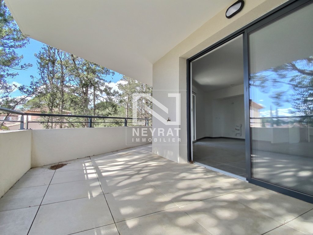 FRJUS - FRAIS DE NOTAIRE RDUITS A VENDRE - FREJUS - 92.27 m2 - 489000€