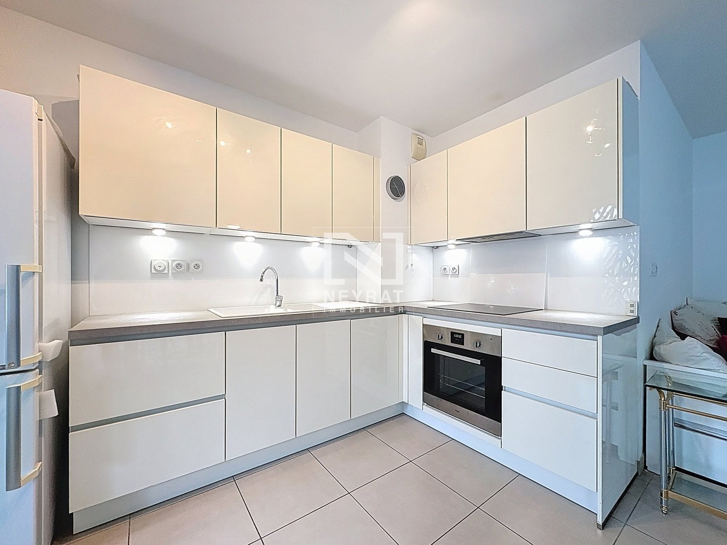 APPARTEMENT T4 + 1 Garage + 1 parking A VENDRE - FREJUS Fr�jus - 81.32 m2 - 529�000�&euro;