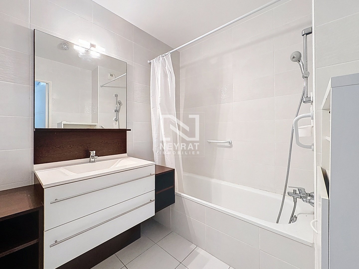 APPARTEMENT T4 + 1 Garage + 1 parking A VENDRE - FREJUS Fr�jus - 81.32 m2 - 529�000�&euro;