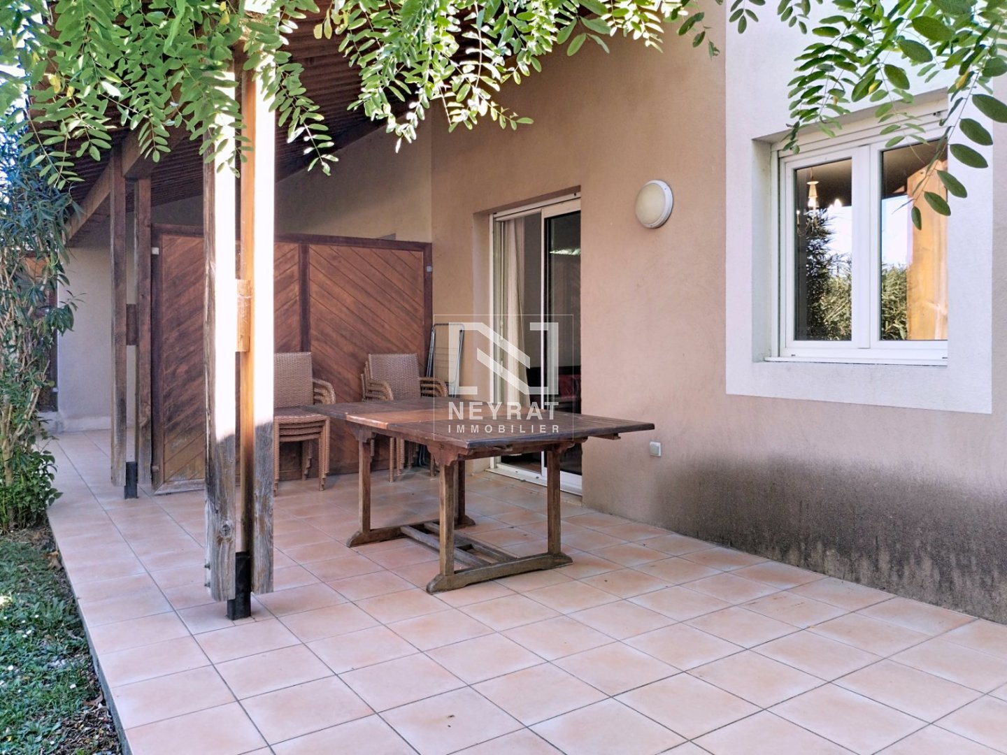 MONTAUROUX - Duplex avec jardin dans une rsidence avec piscine