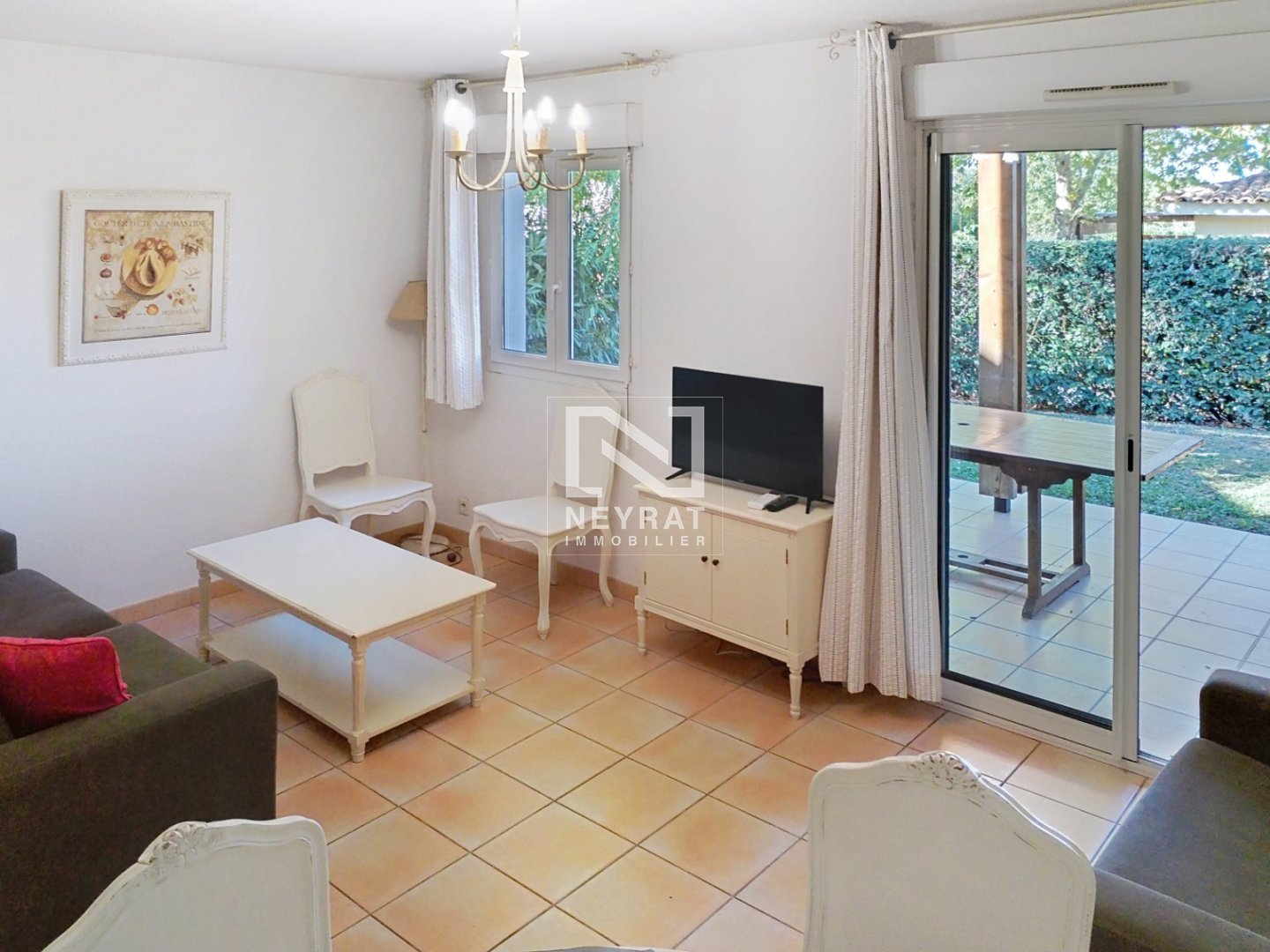 MONTAUROUX - Duplex avec jardin dans une rsidence avec piscine