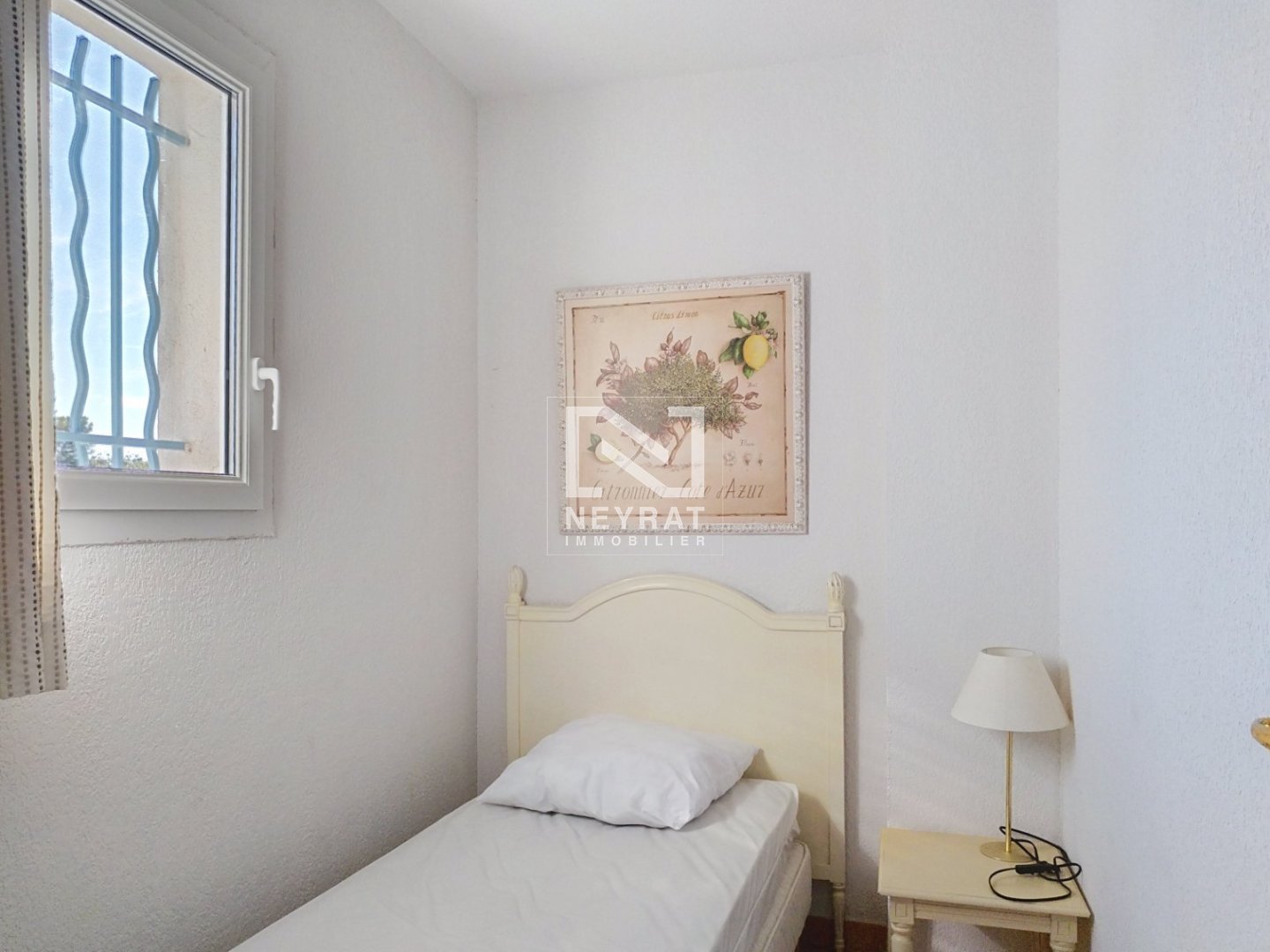 MONTAUROUX - Duplex avec jardin dans une rsidence avec piscine