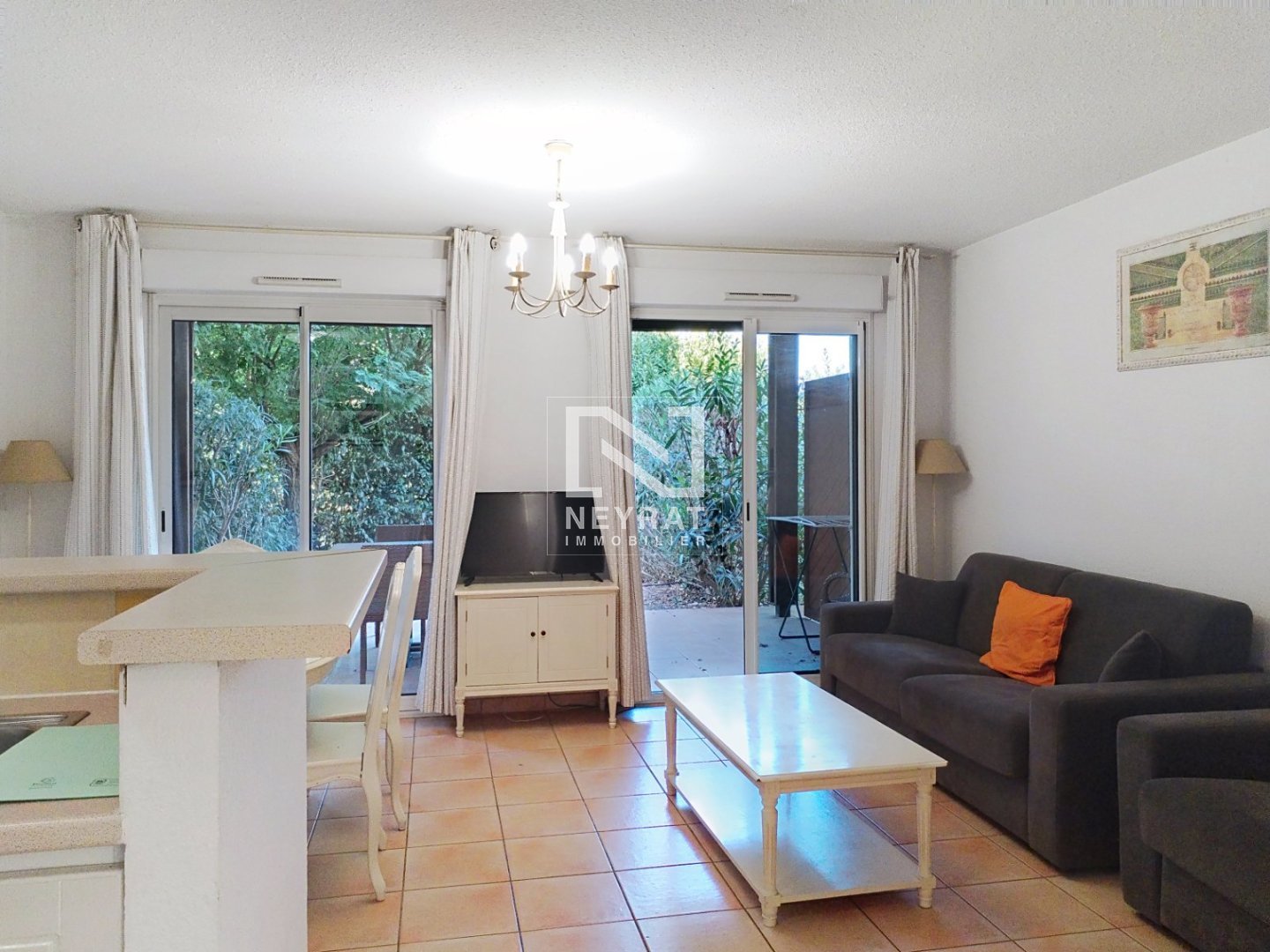 MONTAUROUX - Duplex avec jardin dans une rsidence avec piscine