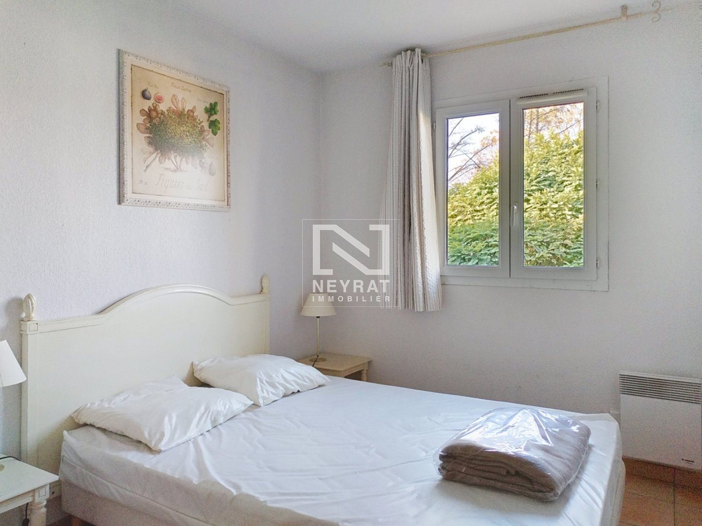 MONTAUROUX - Duplex avec jardin dans une rsidence avec piscine