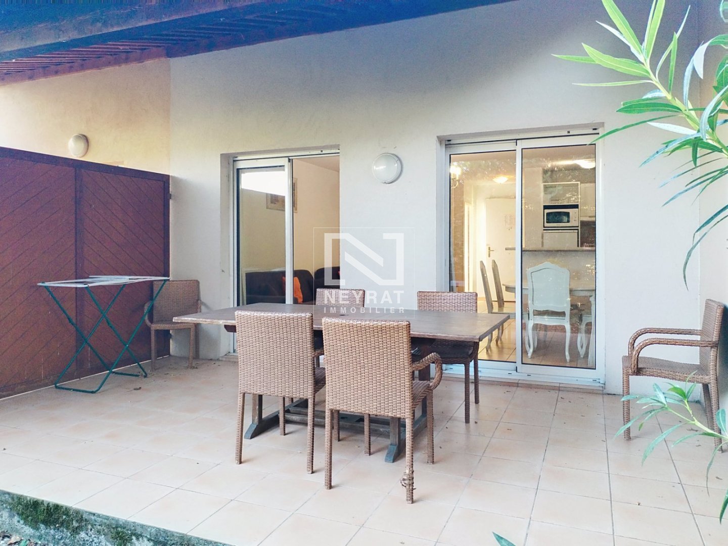 MONTAUROUX - Duplex avec jardin dans une rsidence avec piscine