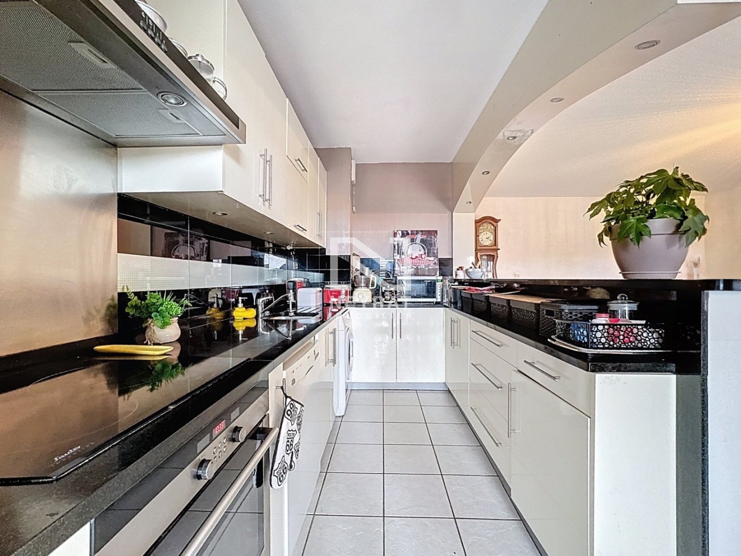 APPARTEMENT 4 PIECES A VENDRE - ST RAPHAEL BAT F1 - 88.03 m2 - 415 000 &euro;
