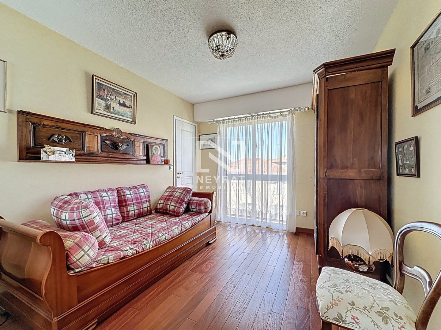 SAINT RAPHAEL T3-4 CENTRE VILLE