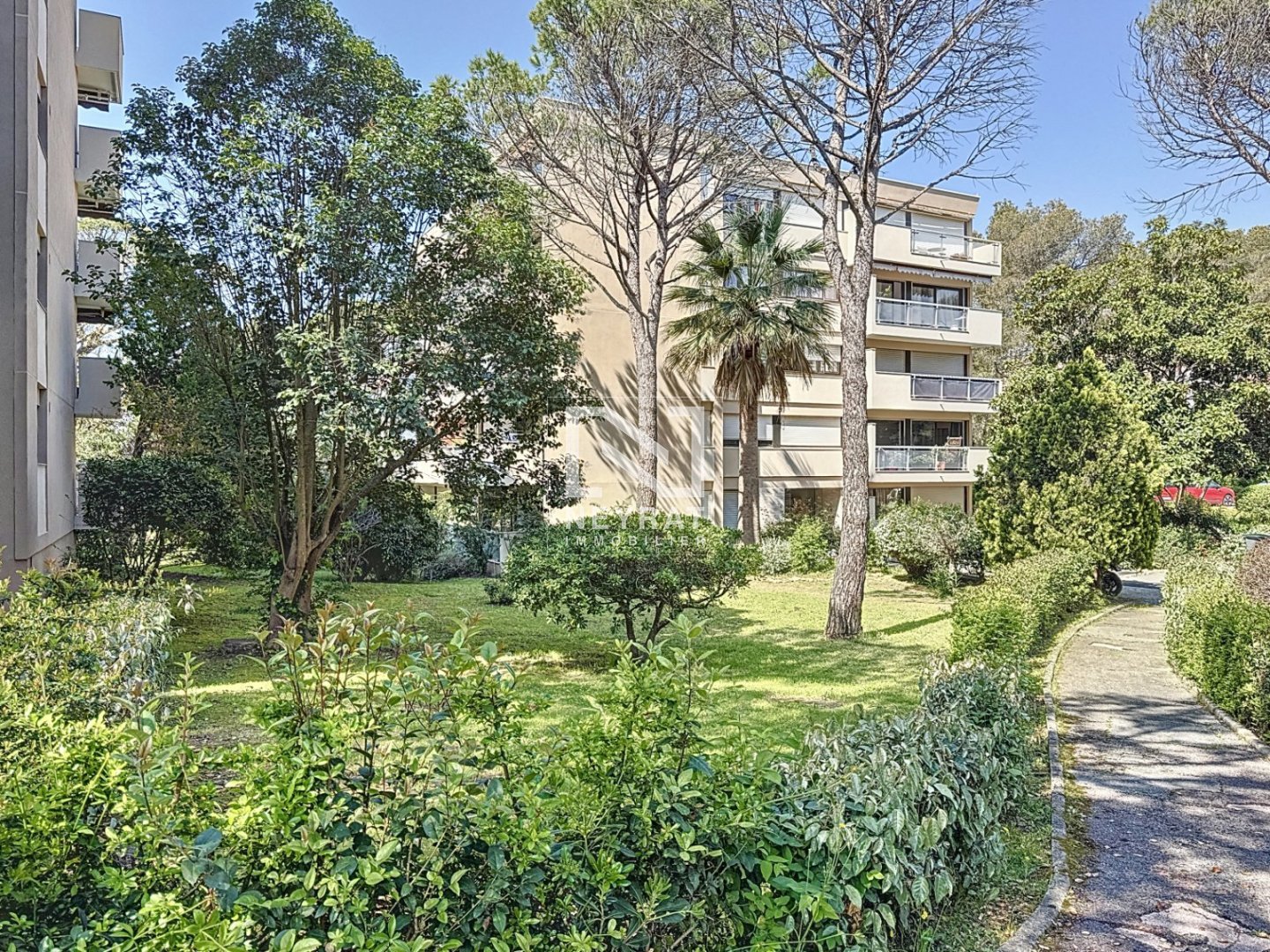 APPARTEMENT T4 A VENDRE - ST RAPHAEL - 84.1 m2 - 329000€