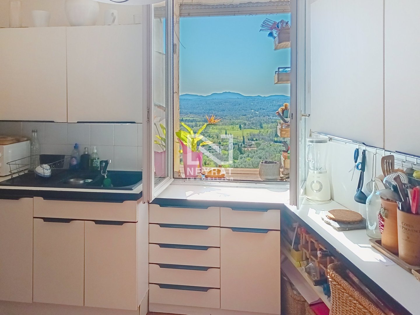 Tourrettes beau 3/4 pi�ces