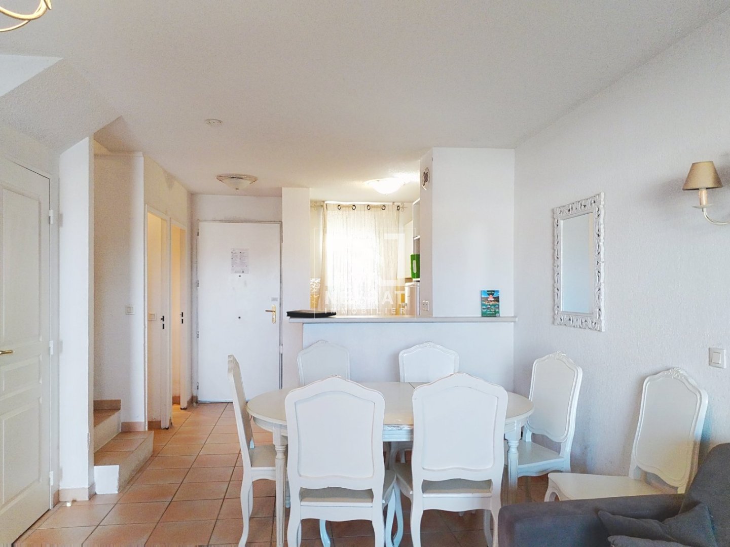 MONTAUROUX - Appartement et  jardin dans une rsidence avec piscine