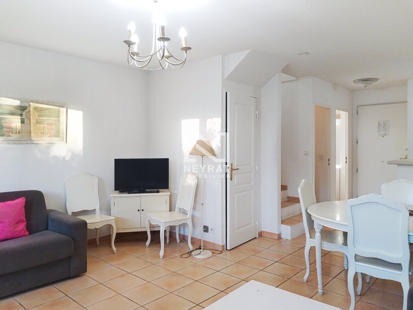 MONTAUROUX - Appartement et  jardin dans une r�sidence avec piscine