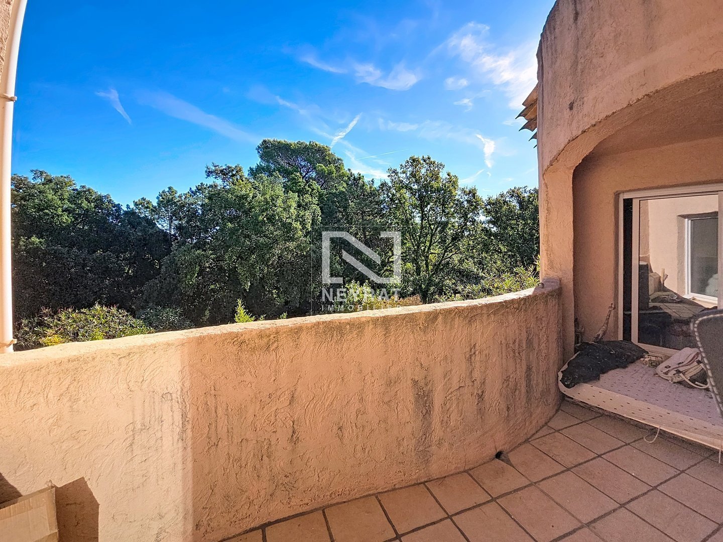 MAISON PROVENCALE A VENDRE - ST PAUL EN FORET PINCOUNILLIER - 95 m2 - 279000€