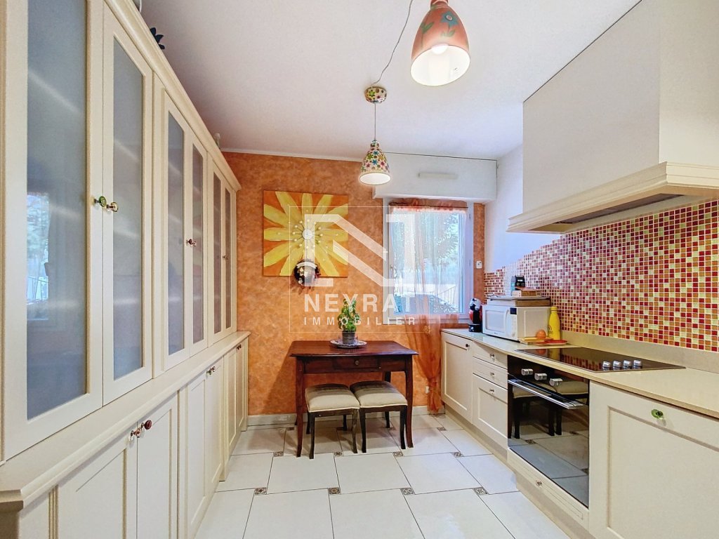 APPARTEMENT T5 A VENDRE - ST RAPHAEL - 116.12 m2 - 890000€