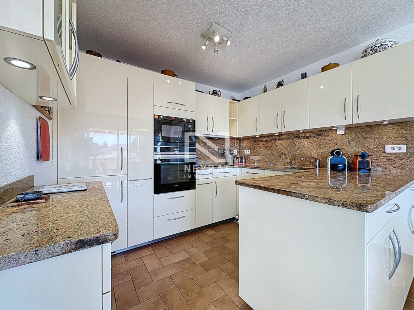 SAINT RAPHAEL CENTRE VILLE