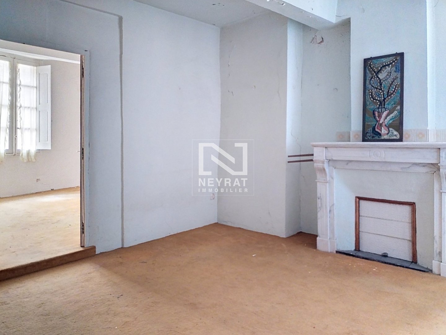 SEILLANS - APPARTEMENT AVEC DEUX TERRASSES - IDEAL INVESTISSEUR